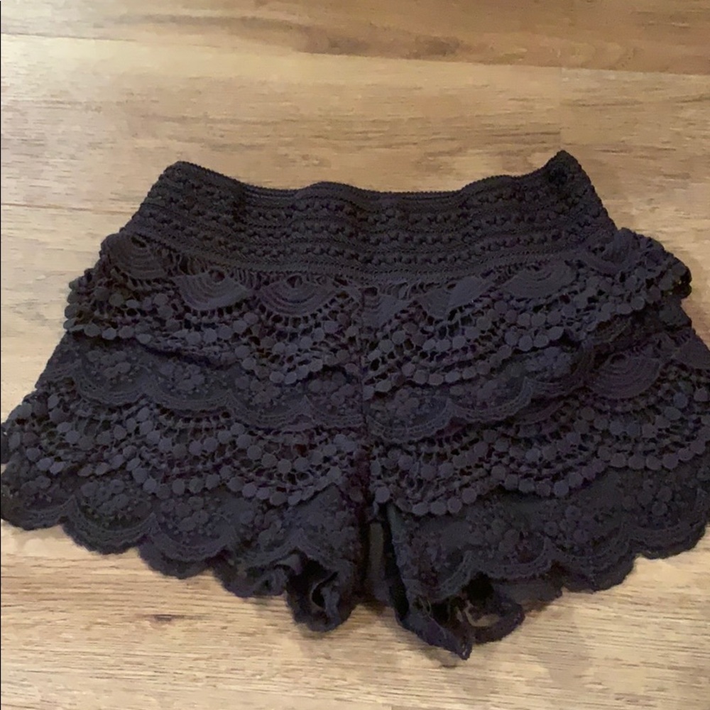 Lace Jolt Shorts